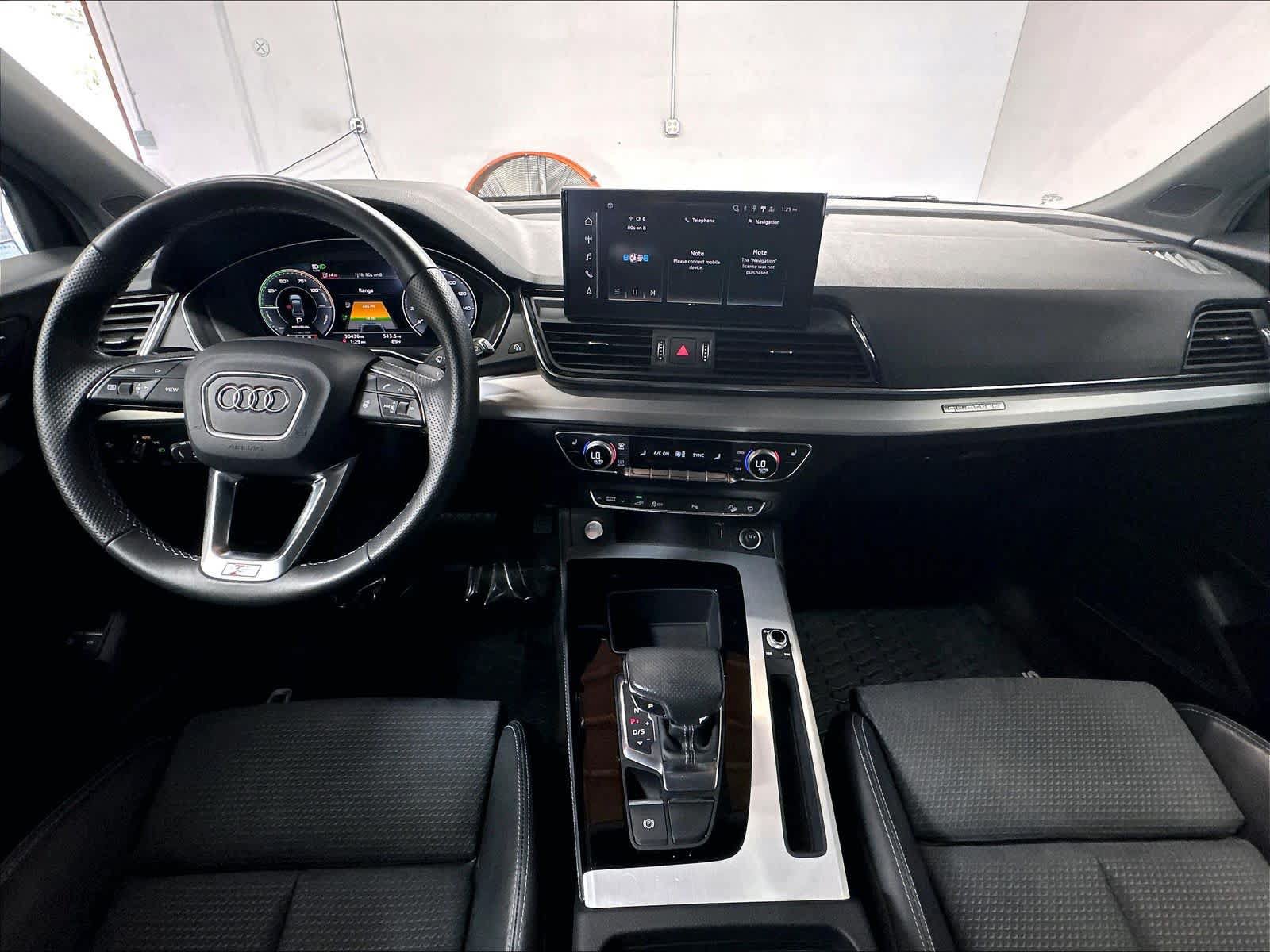 Used 2023 Audi Q5 e Premium Plus w/ Premium Plus Package AWD/4WD image 17