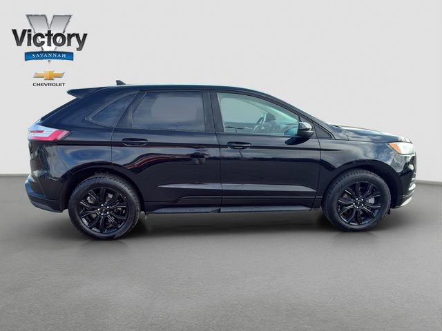 Used 2024 Ford Edge SE w/ Black Appearance Package image 8