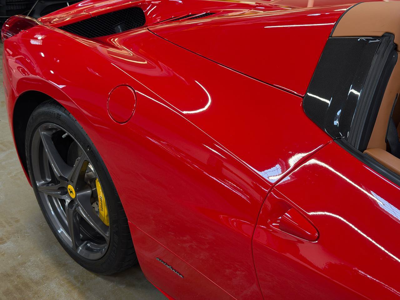Used 2014 Ferrari 458 Spider RWD image 16