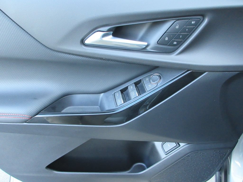 New 2027 Chevrolet Equinox RS AWD/4WD image 23