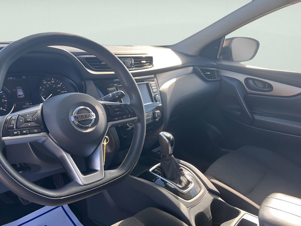 Used 2021 Nissan Rogue Sport S image 18