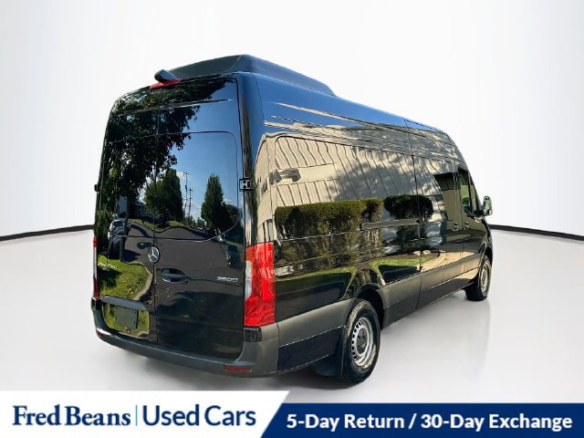 Used 2025 Mercedes-Benz Sprinter 2500 image 10