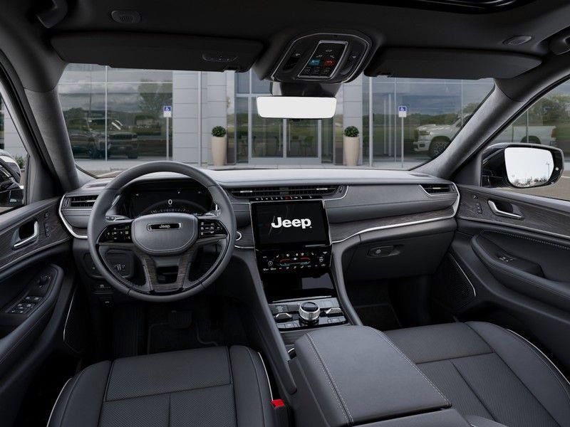 New 2025 Jeep Grand Cherokee Overland image 14