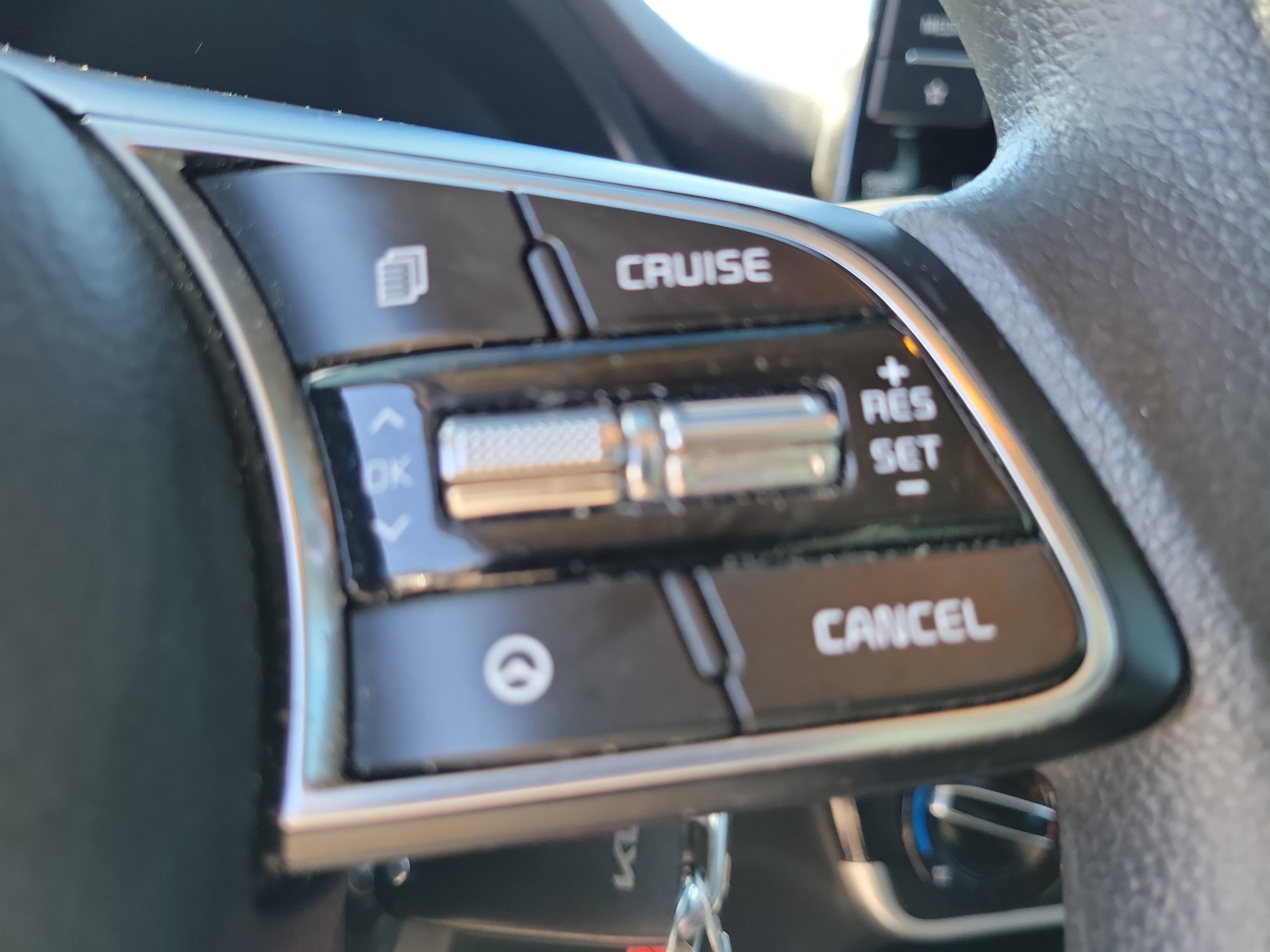 Used 2023 Kia Seltos LX image 23