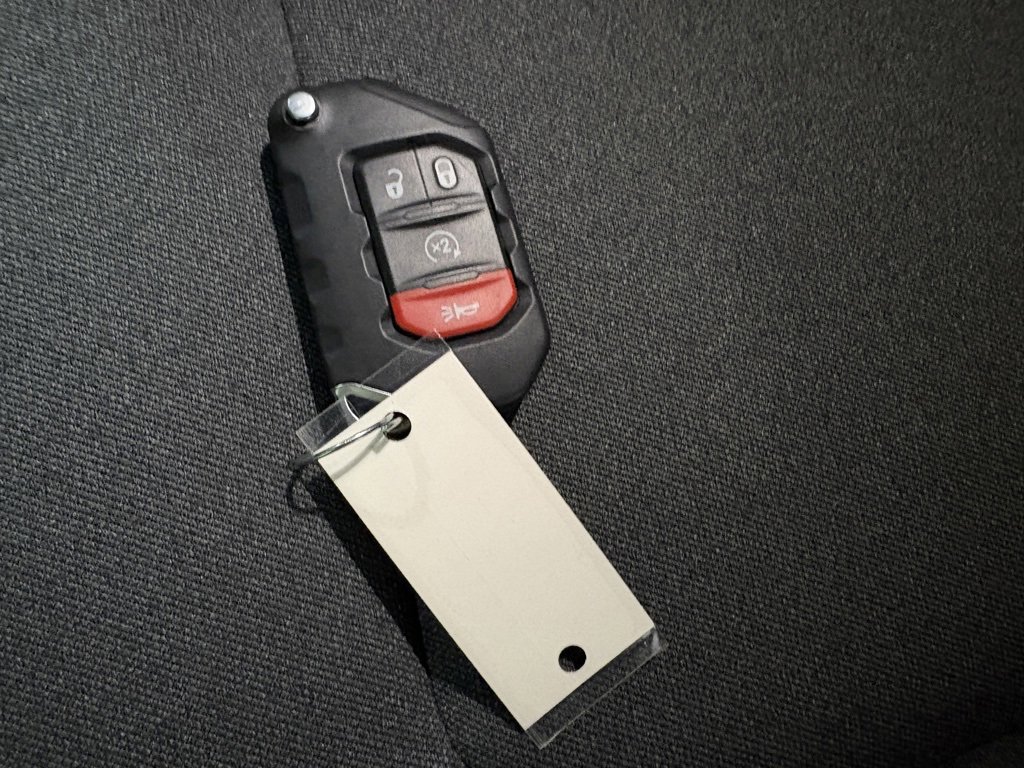 Used 2025 Jeep Wrangler Rubicon w/ Technology Group image 11