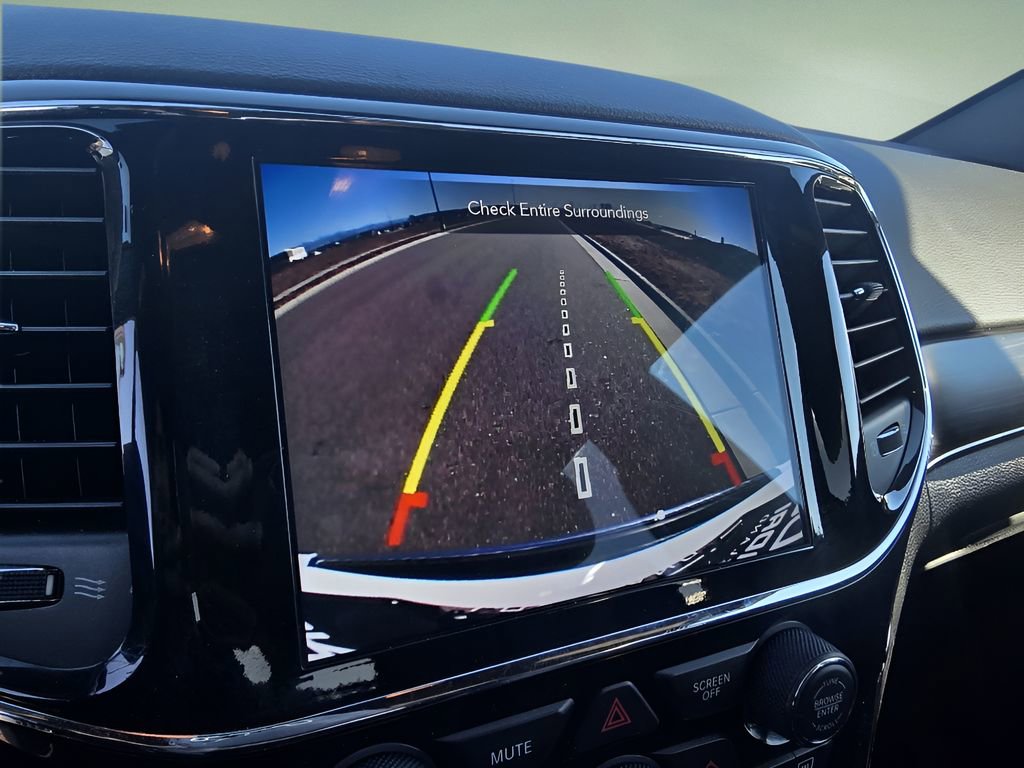 Used 2022 Jeep Grand Cherokee Limited image 22