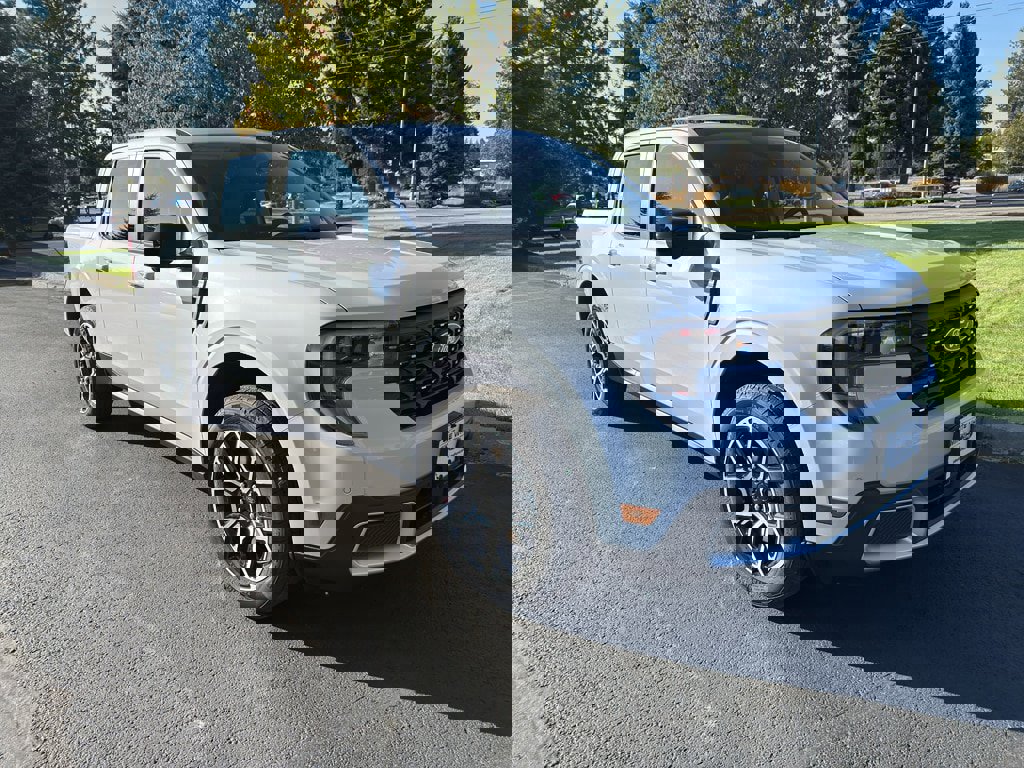 New 2025 Ford Maverick Lariat