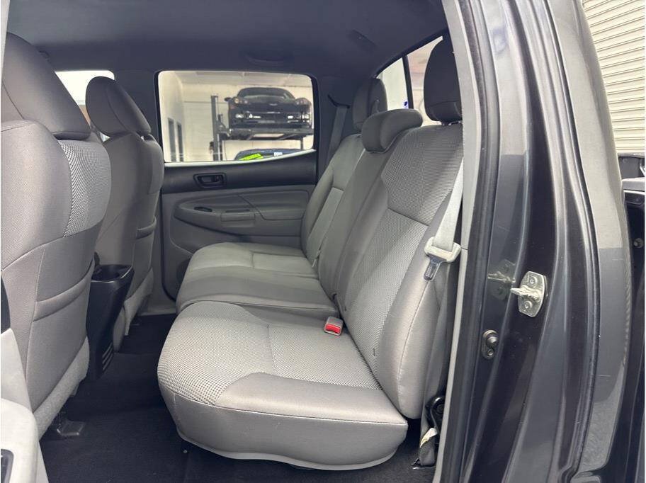 Used 2013 Toyota Tacoma 4x4 Double Cab w/ TRD Off-Road Pkg image 15