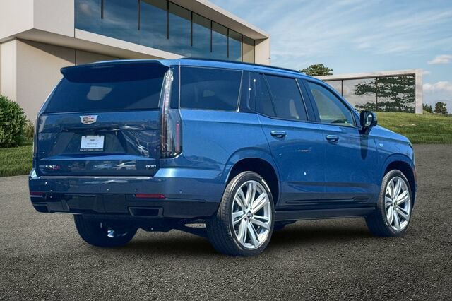 Certified 2026 Cadillac Escalade Platinum Sport AWD/4WD image 4
