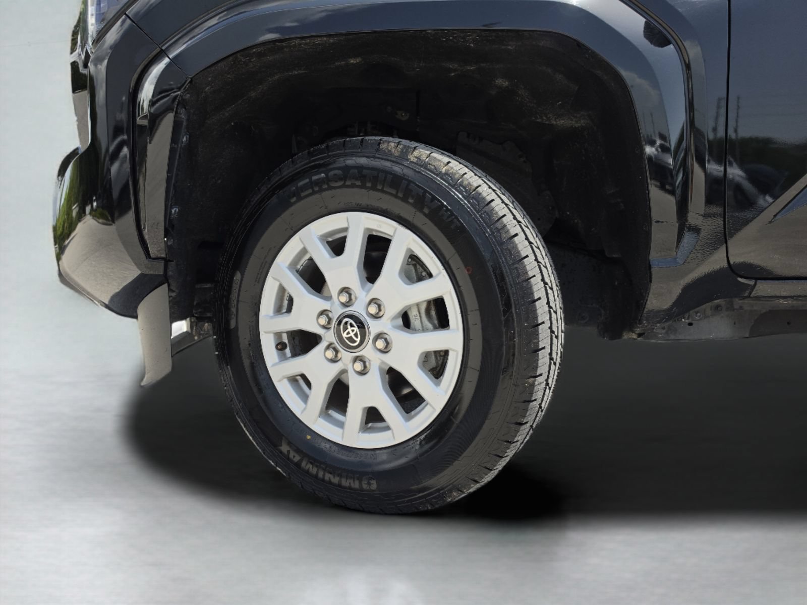 Used 2024 Toyota Tacoma SR5 RWD image 38