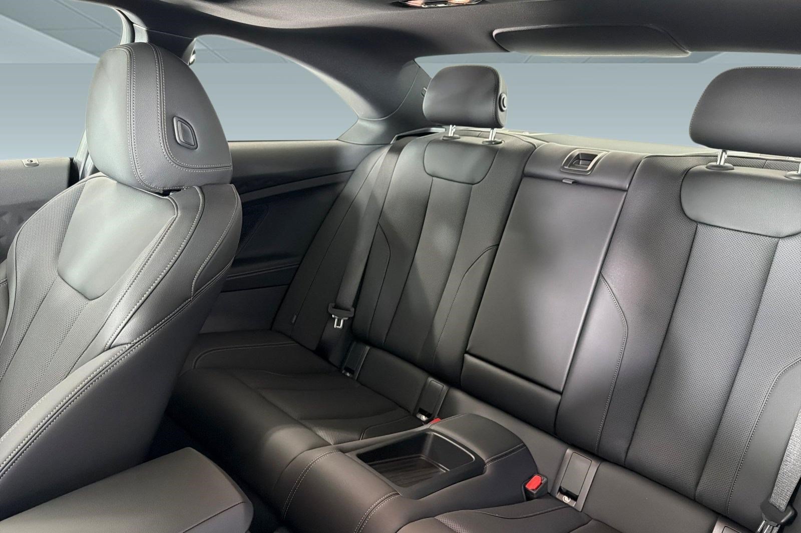 New 2026 BMW 230i Coupe w/ Convenience Package RWD image 24