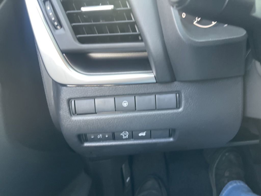 New 2026 Nissan Rogue SV w/ Cold Weather Package image 18