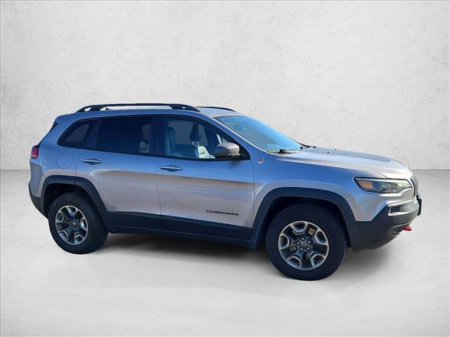 Used 2019 Jeep Cherokee Trailhawk w/ Cold Weather Group AWD/4WD image 2