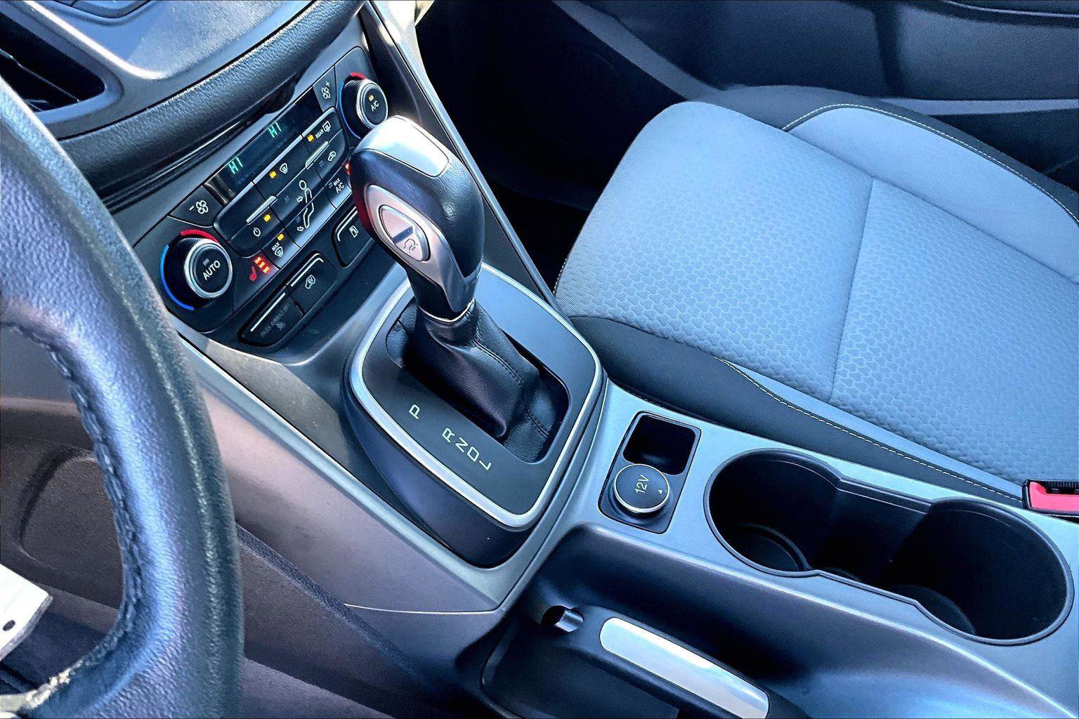 Used 2017 Ford C-MAX Energi SE w/ Equipment Group 401A image 14