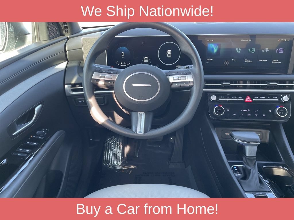 Used 2025 Hyundai Santa Cruz SEL AWD/4WD image 13