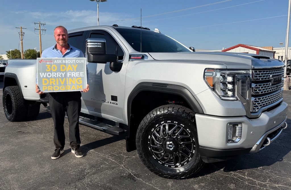 Used 2021 GMC Sierra 3500 Denali w/ Denali Ultimate Package AWD/4WD image 1
