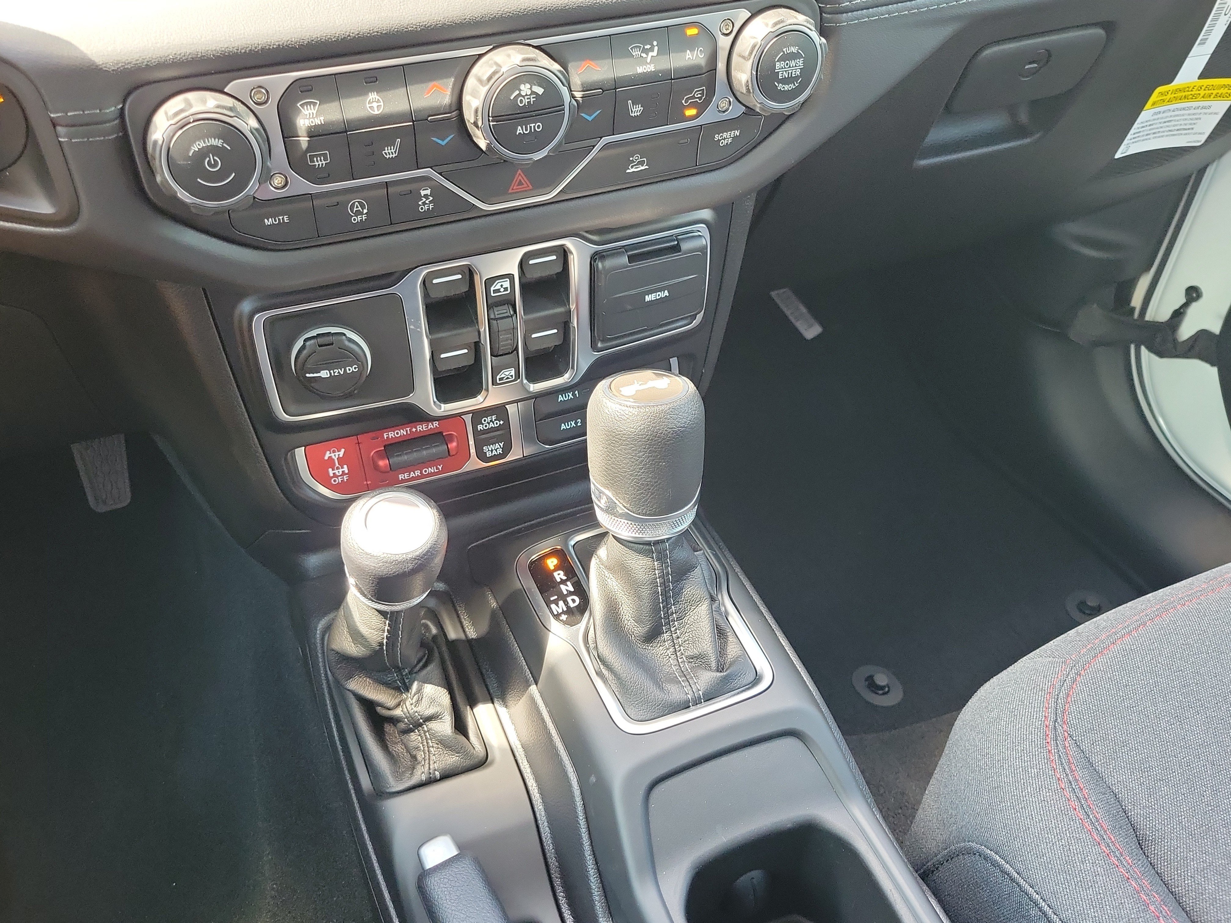 New 2026 Jeep Wrangler Unlimited Rubicon AWD/4WD image 19