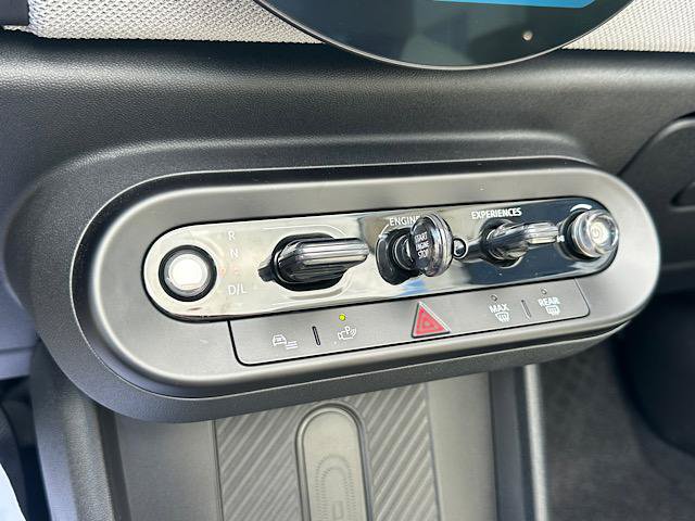 Used 2025 MINI Cooper S FWD image 25
