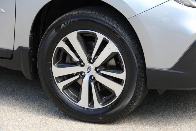 Used 2018 Subaru Outback 2.5i Limited AWD/4WD image 14