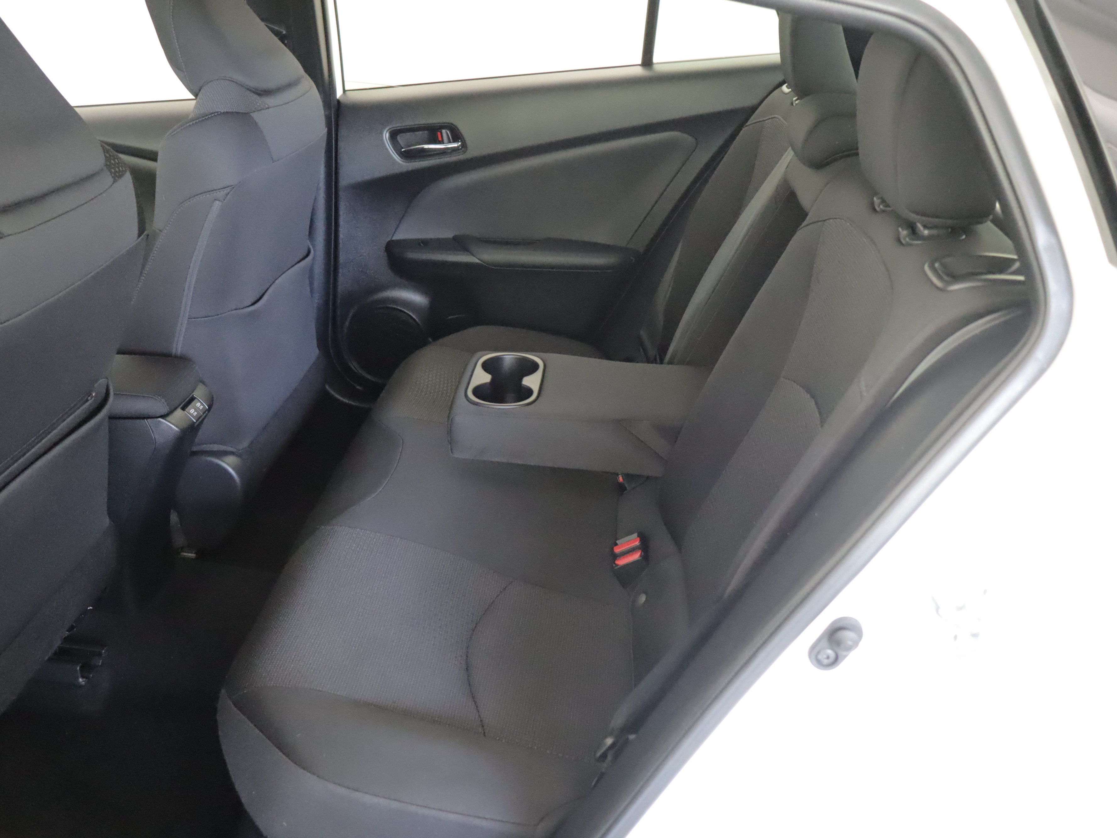 Used 2019 Toyota Prius AWD image 8