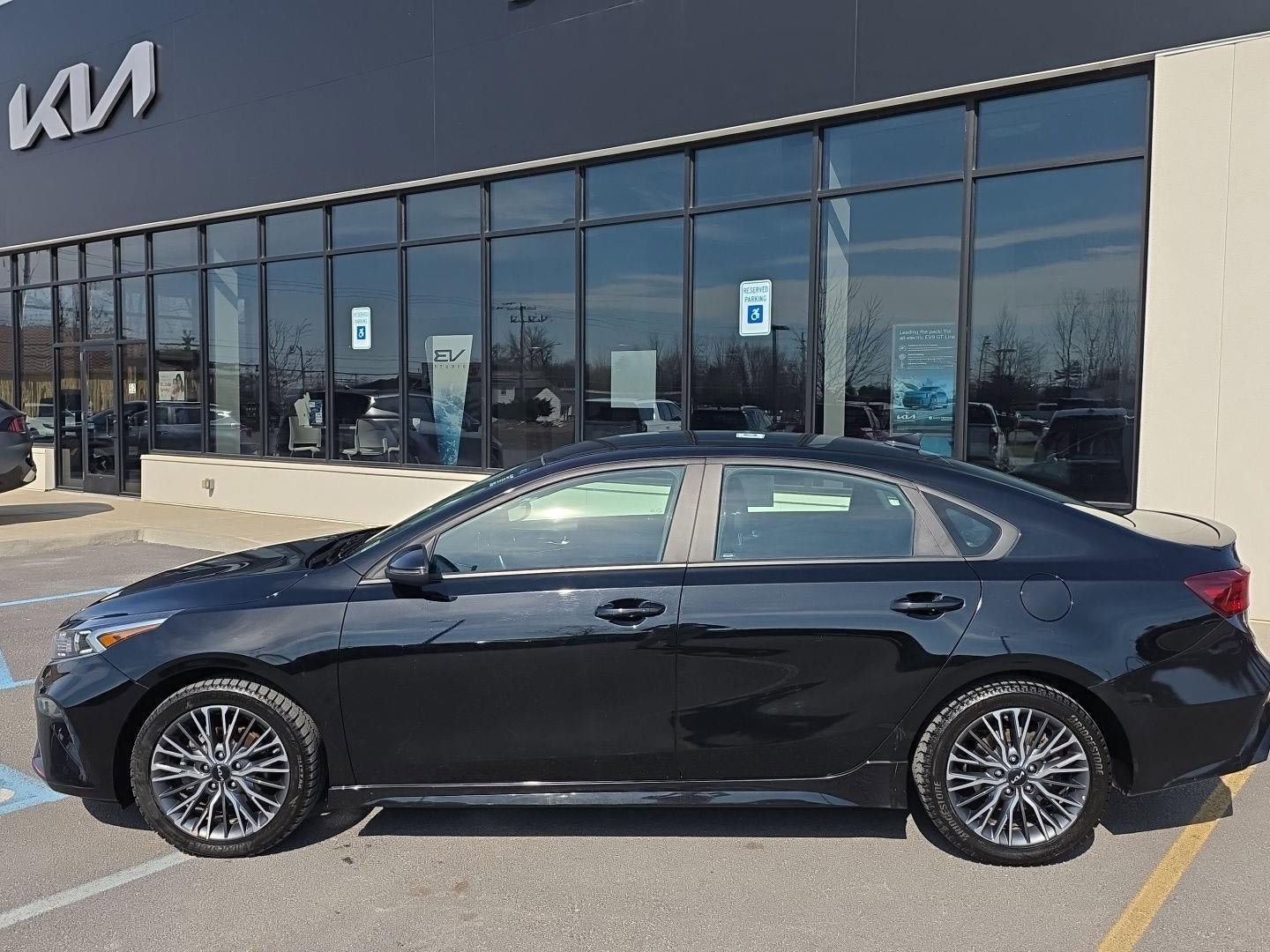 Used 2024 Kia Forte GT-Line image 2