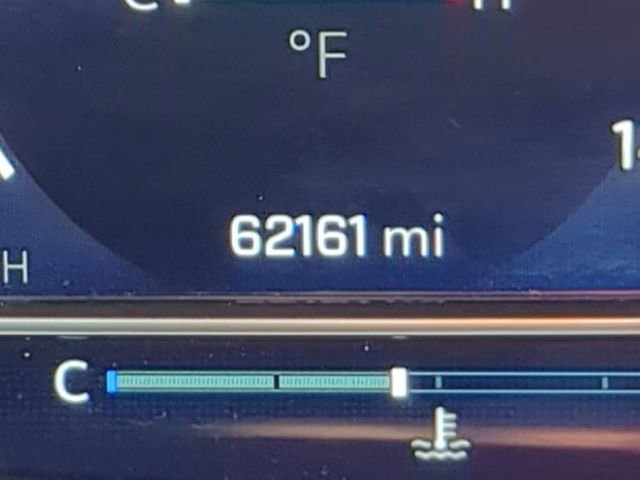 Used 2024 Chevrolet Suburban LT image 29