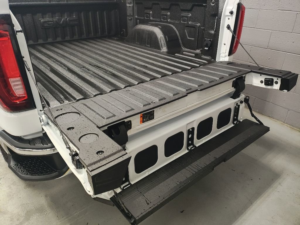New 2026 GMC Sierra 1500 SLT AWD/4WD image 21