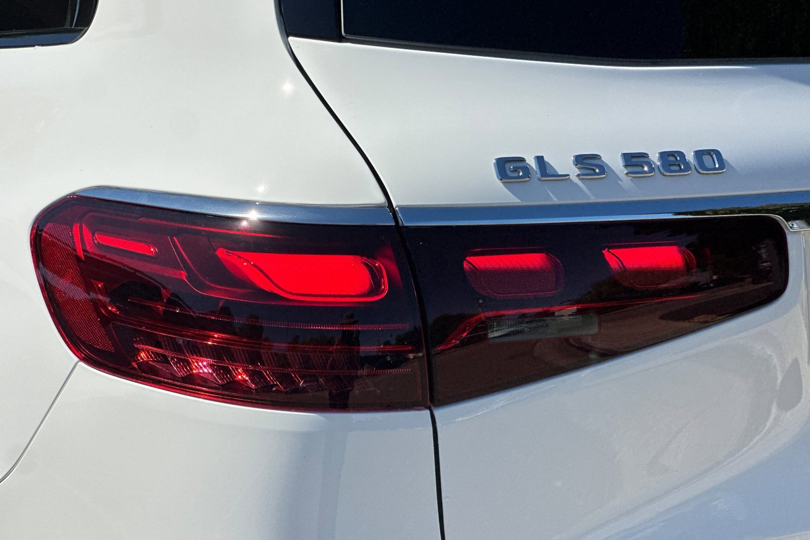 New 2026 Mercedes-Benz GLS 580 4MATIC image 12