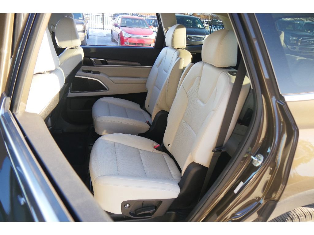 Used 2022 Kia Telluride S image 18
