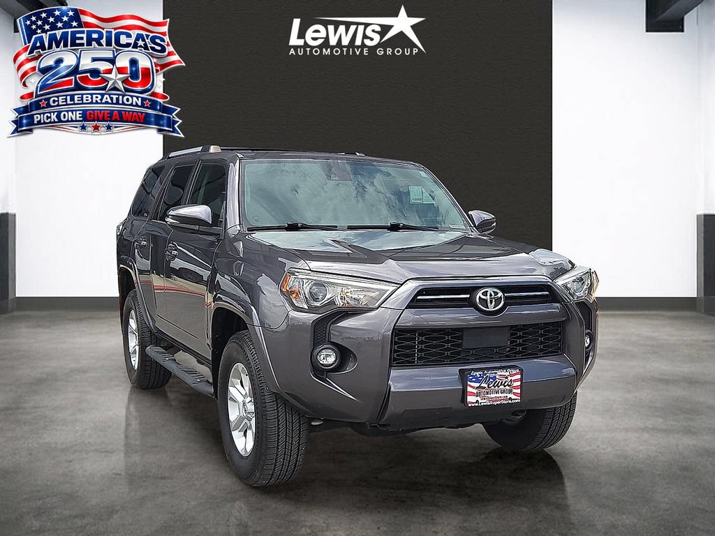 Used 2021 Toyota 4Runner SR5 Premium w/ Moonroof Package AWD/4WD image 6