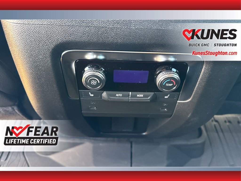 Used 2025 GMC Yukon Denali image 39