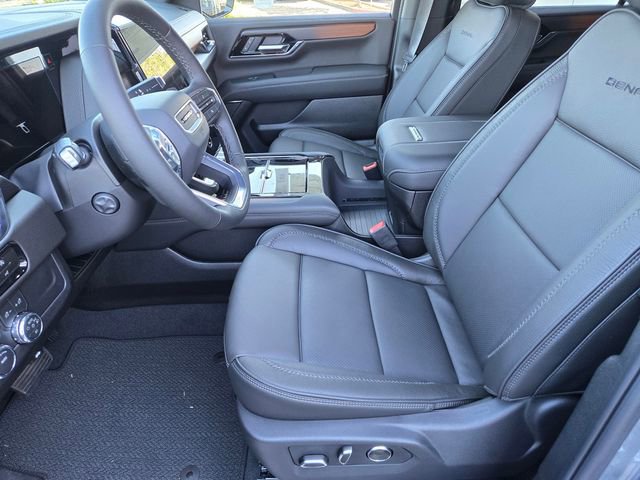 New 2026 GMC Yukon XL Denali w/ Sun & Power Step Package AWD/4WD image 10