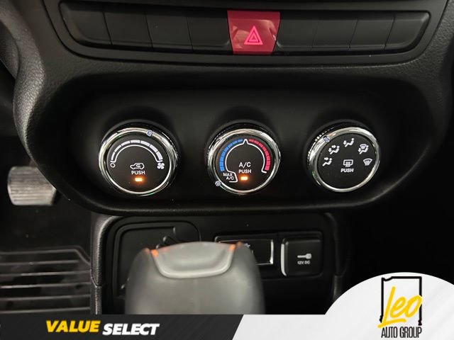 Used 2015 Jeep Renegade Sport w/ Power & Air Group FWD image 11