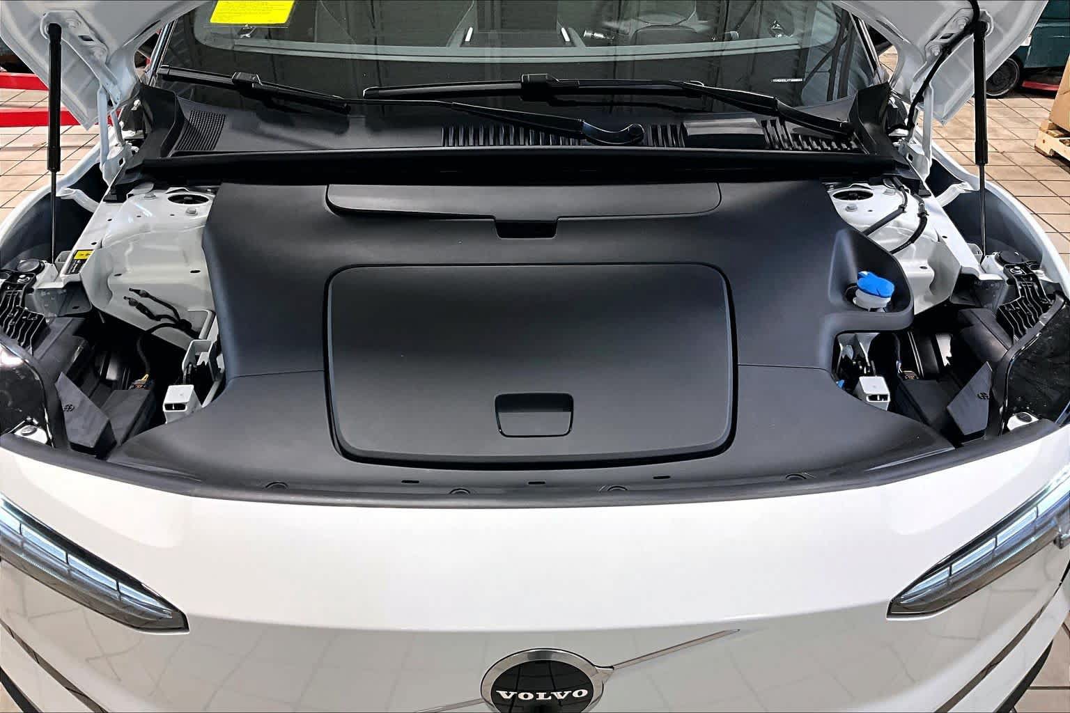 New 2026 Volvo EX30 Ultra w/ Protection Package AWD/4WD image 14