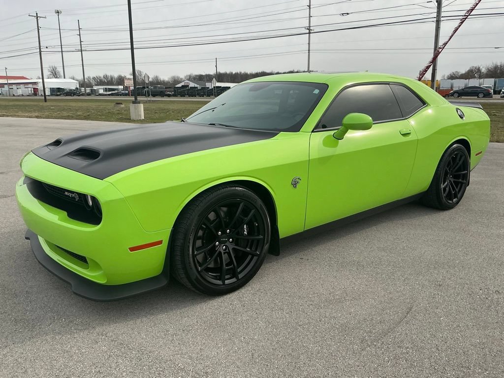 Used 2023 Dodge Challenger SRT Hellcat RWD image 2