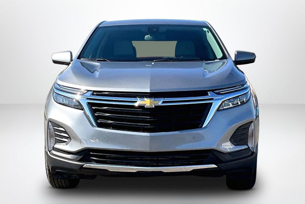 Used 2024 Chevrolet Equinox LT image 2