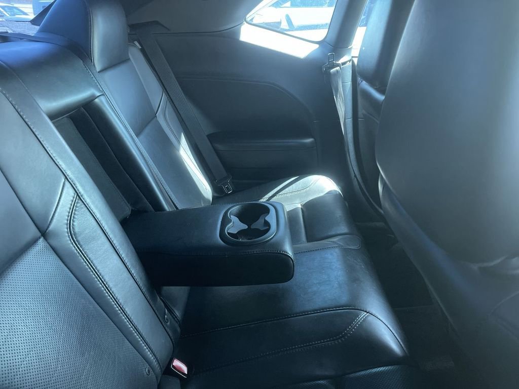 Used 2017 Dodge Challenger R/T Plus image 10