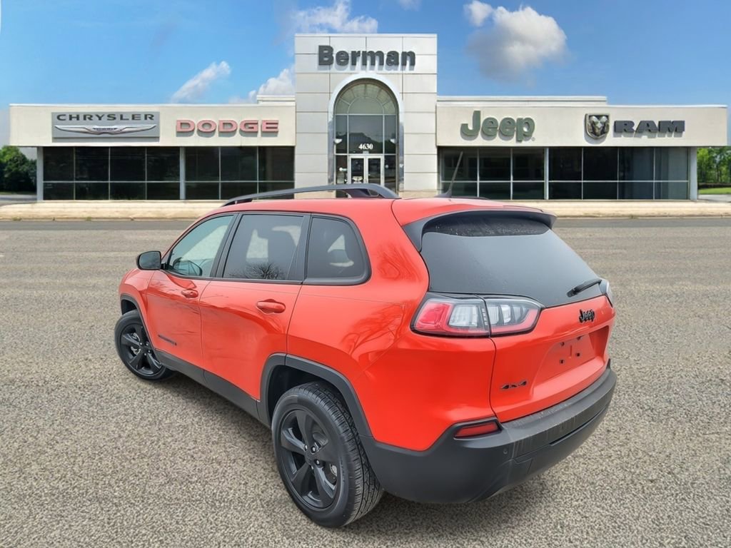 Used 2021 Jeep Cherokee Latitude Plus AWD/4WD image 8