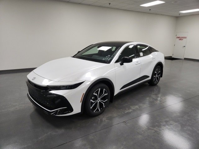 New 2026 Toyota Crown Limited image 2