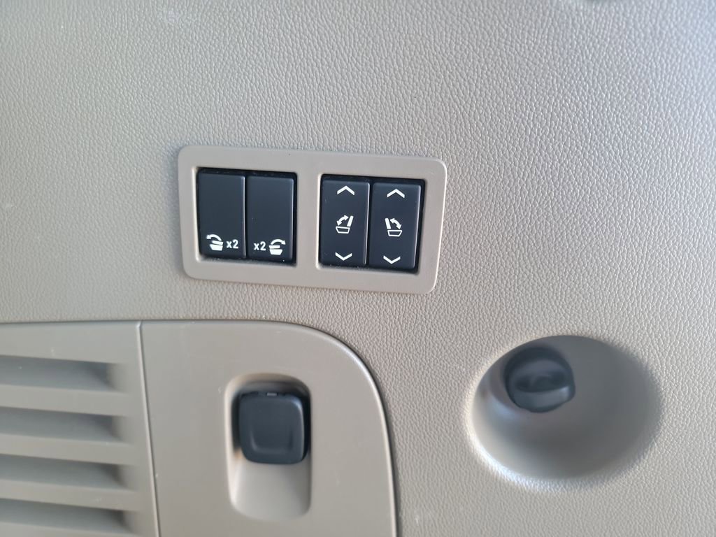 Used 2019 Chevrolet Tahoe Premier image 36