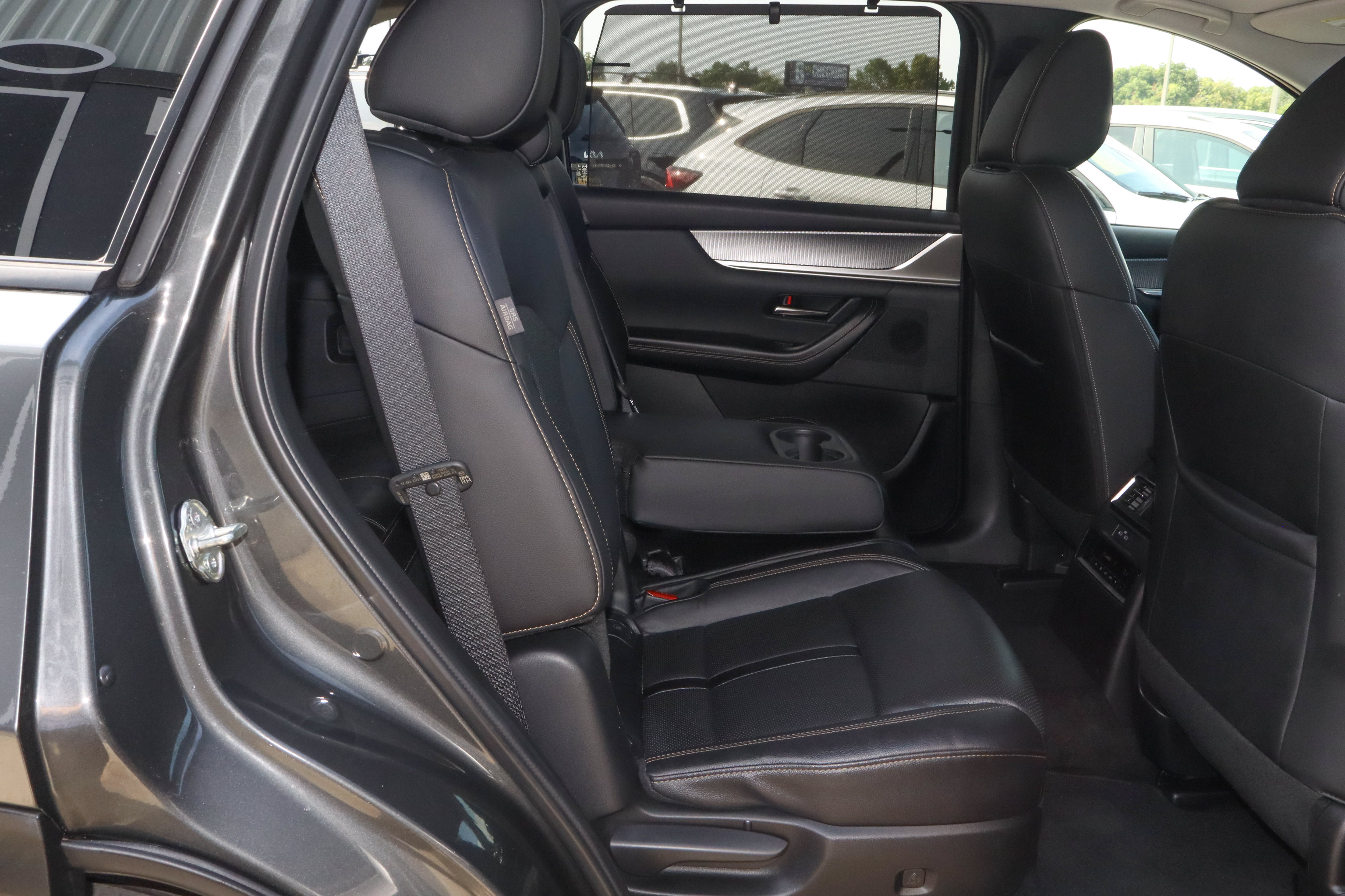Used 2025 MAZDA CX-90 3.3 Turbo w/ Preferred Package AWD/4WD image 26