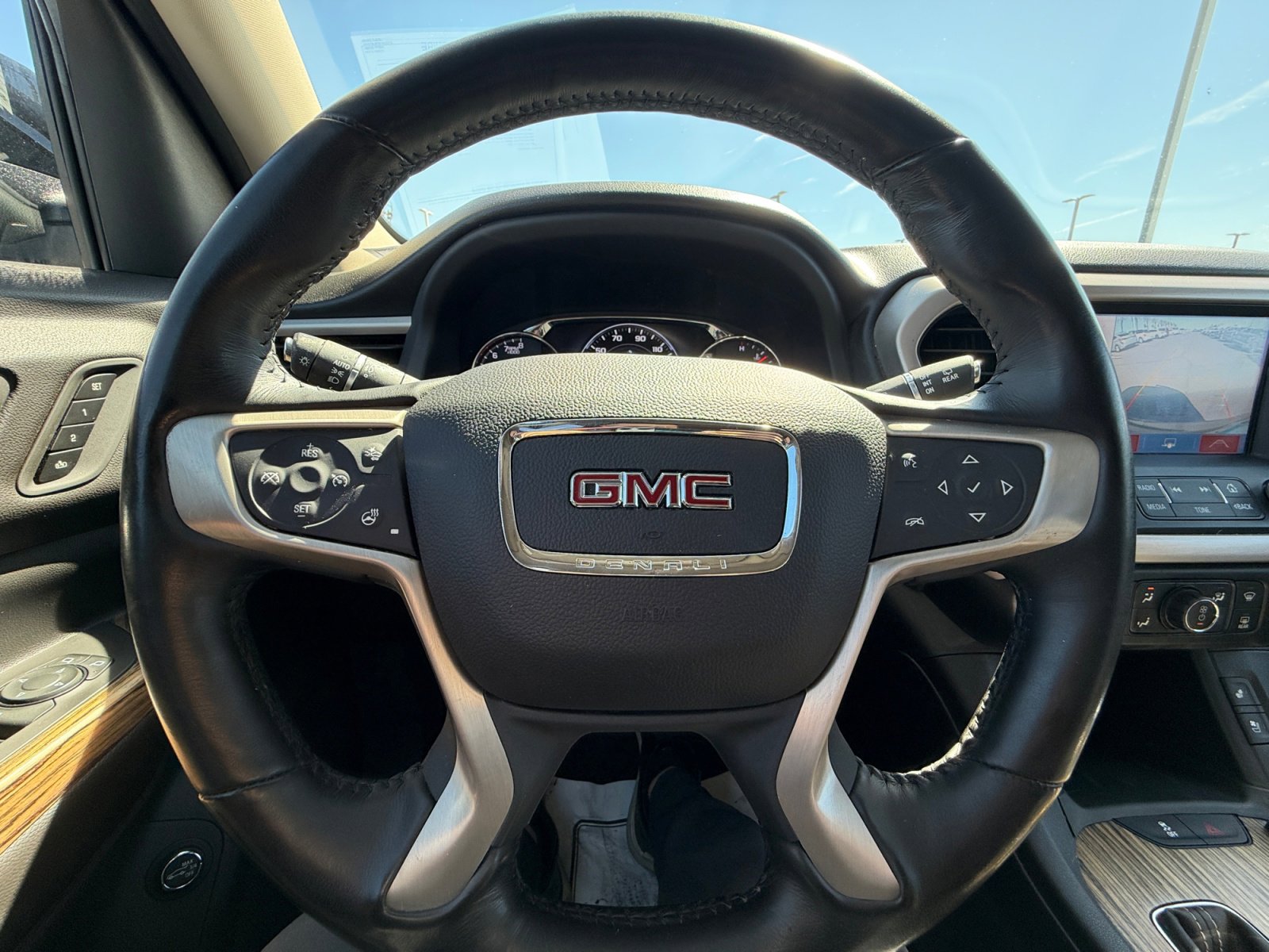 Used 2019 GMC Acadia Denali w/ Technology Package image 9