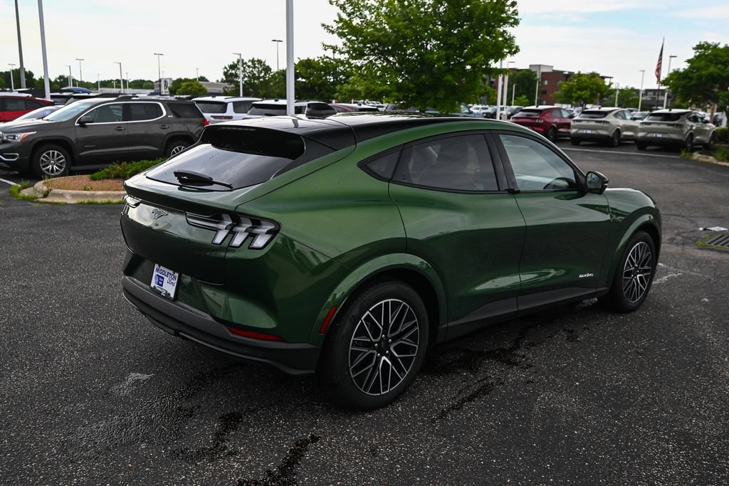 Used 2025 Ford Mustang Mach-E Premium AWD/4WD image 5