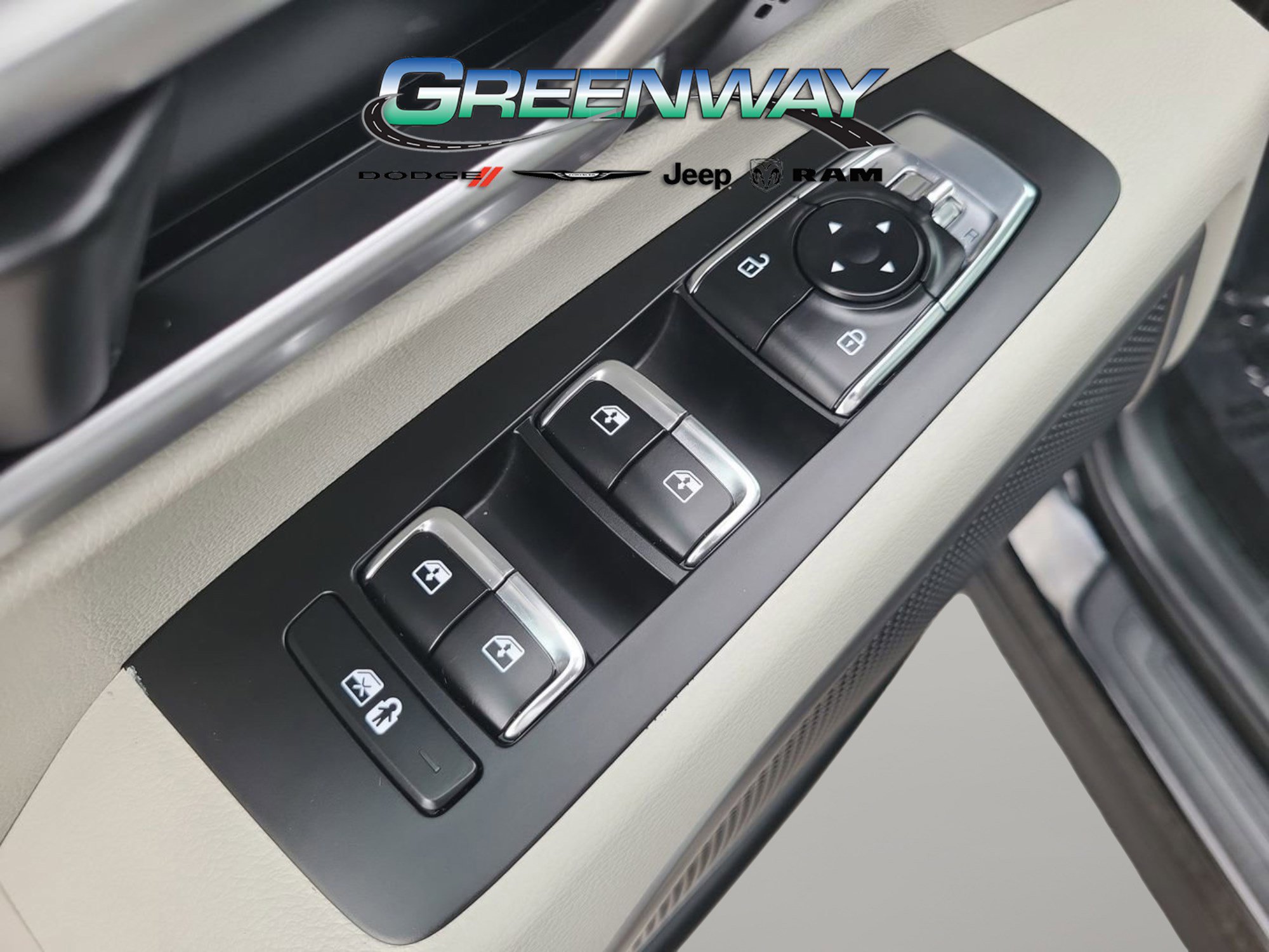 Used 2025 Kia Telluride S image 18