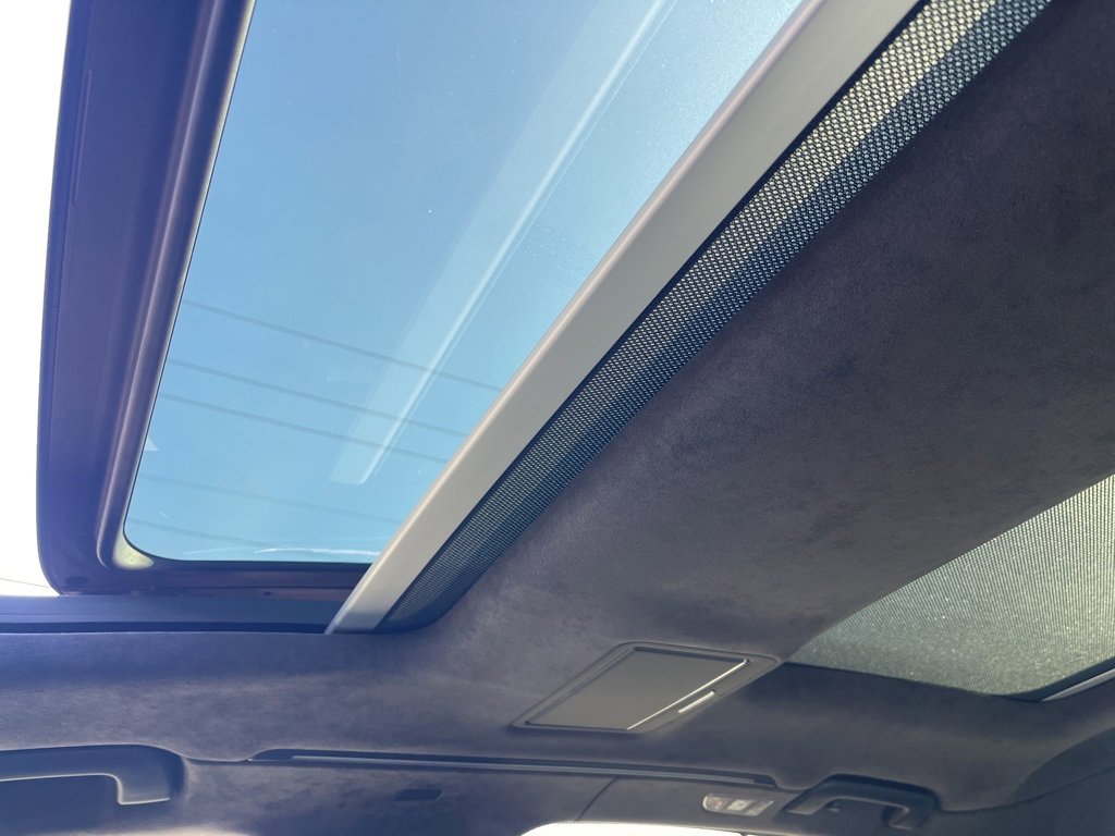 Used 2017 Audi A8 L 3.0T w/ Executive Package image 9