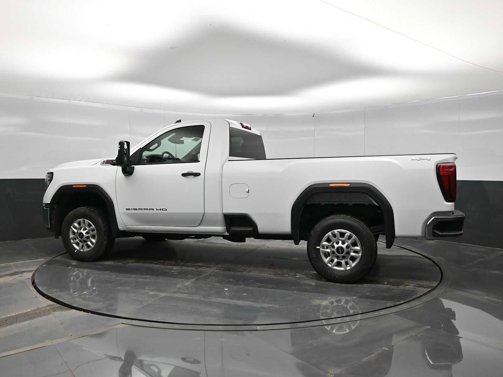 New 2026 GMC Sierra 2500 Pro w/ 1SA Pro Safety Plus Package AWD/4WD image 5