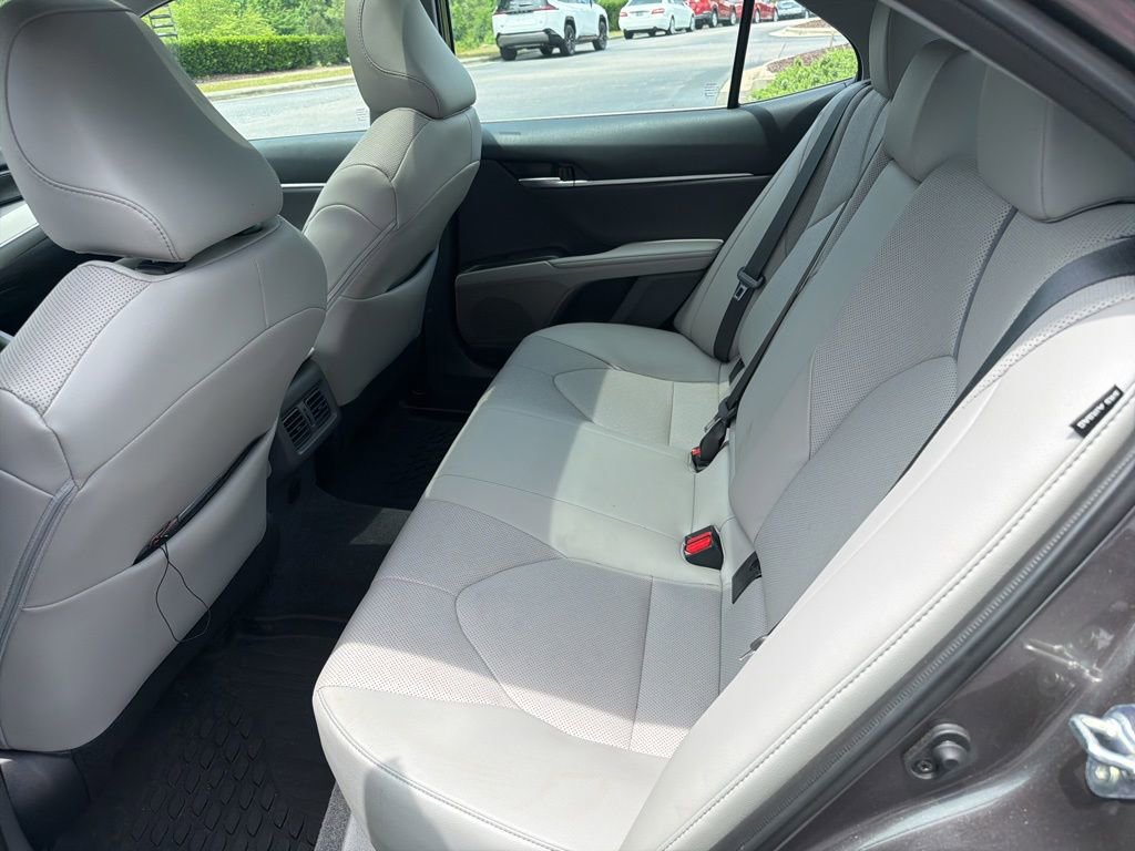 Used 2023 Toyota Camry XLE w/ Navigation Package FWD image 10