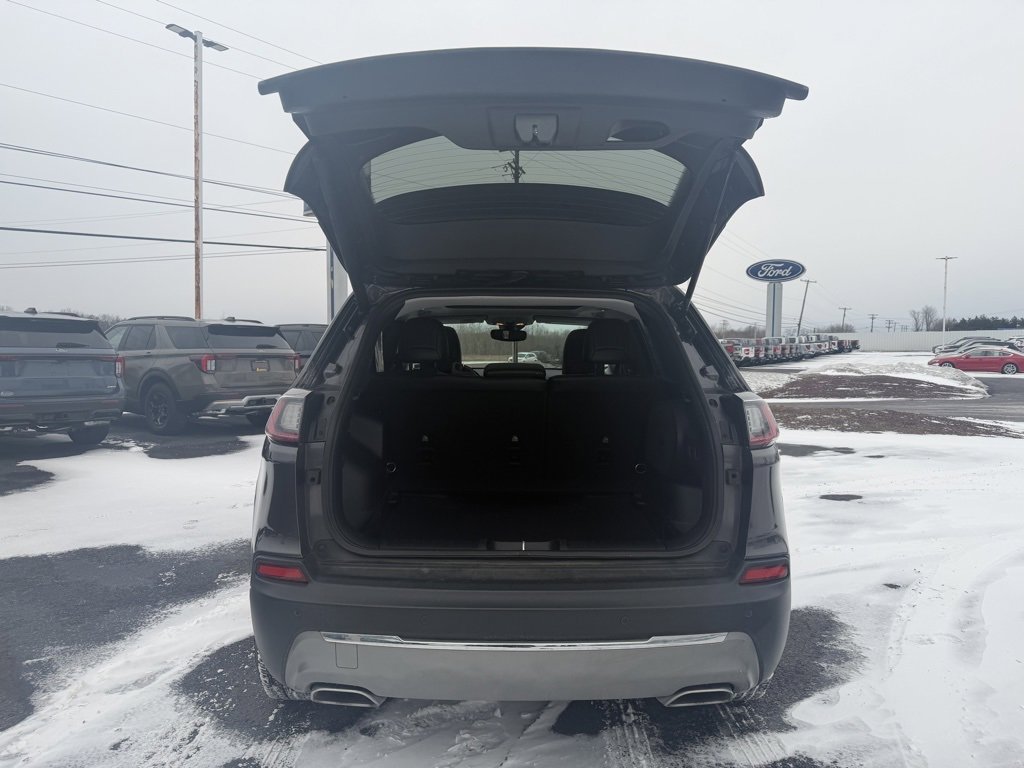 Used 2021 Jeep Cherokee Limited image 5