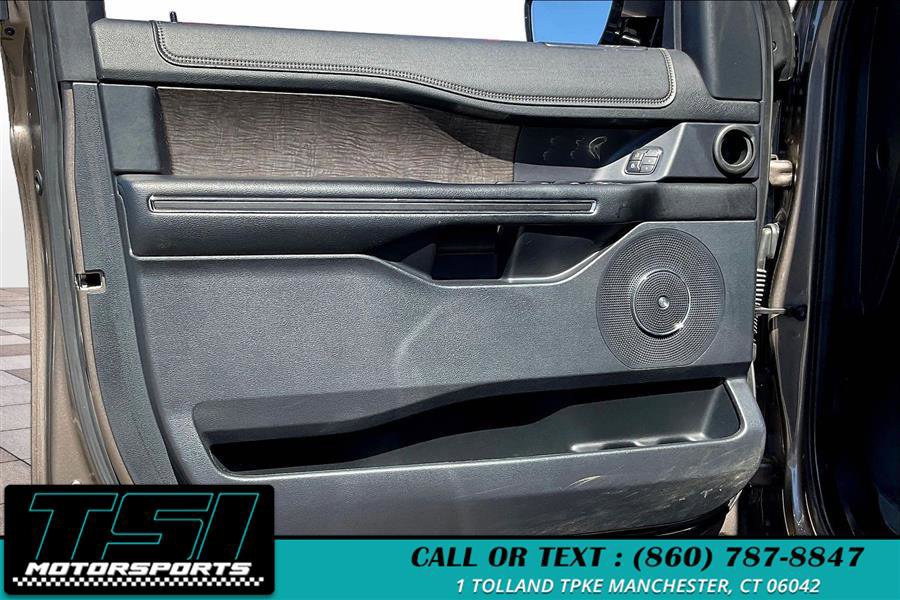 Used 2019 Ford Expedition Limited w/ Equipment Group 302A image 23