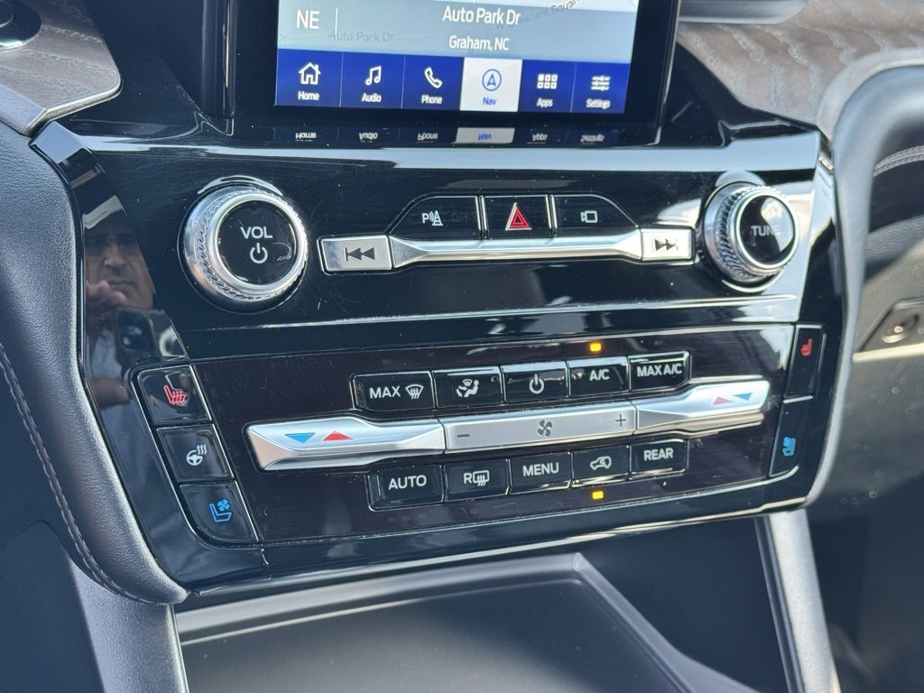 Used 2022 Ford Explorer Platinum w/ Equipment Group 601A image 40